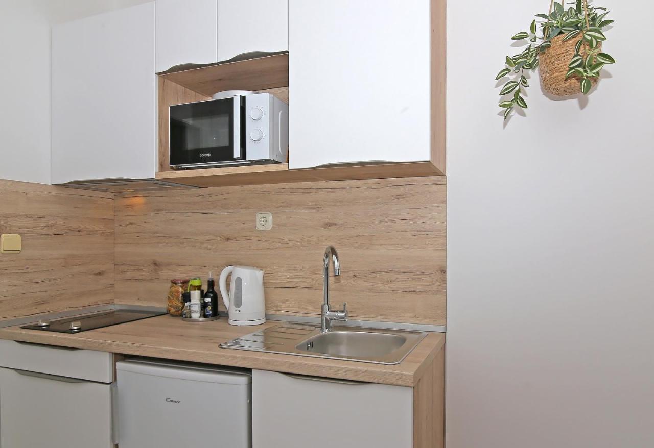 Apartmani Krmek 米利尼 外观 照片